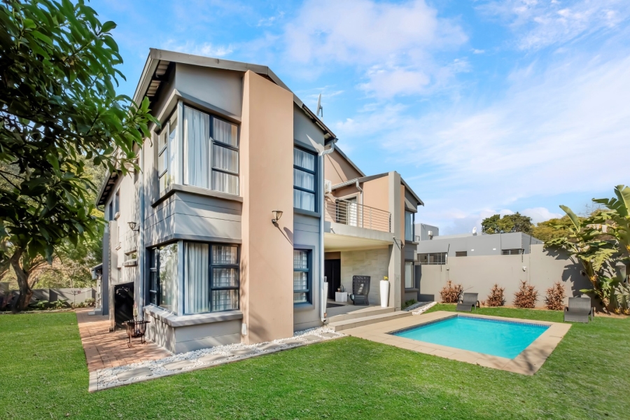 To Let 4 Bedroom Property for Rent in Bryanston Gauteng