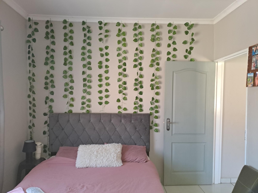 To Let 3 Bedroom Property for Rent in Petersfield Gauteng