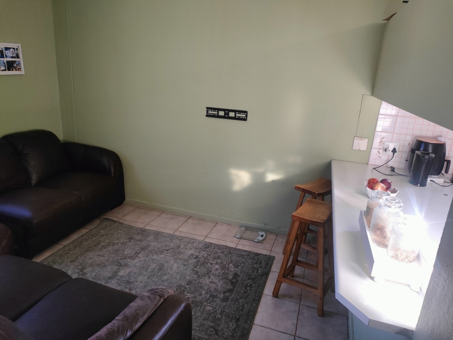 1 Bedroom Property for Sale in Sunnyside Gauteng