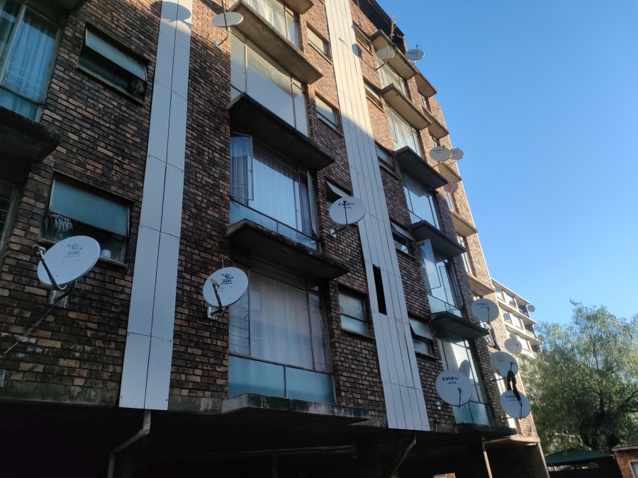 1 Bedroom Property for Sale in Sunnyside Gauteng