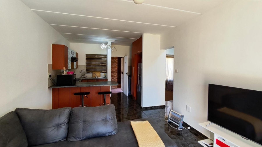 2 Bedroom Property for Sale in Birchleigh Gauteng