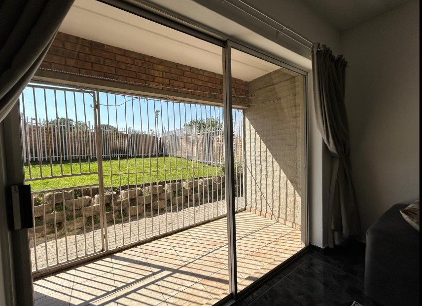 2 Bedroom Property for Sale in Birchleigh Gauteng