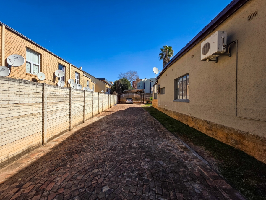 4 Bedroom Property for Sale in Riviera Gauteng