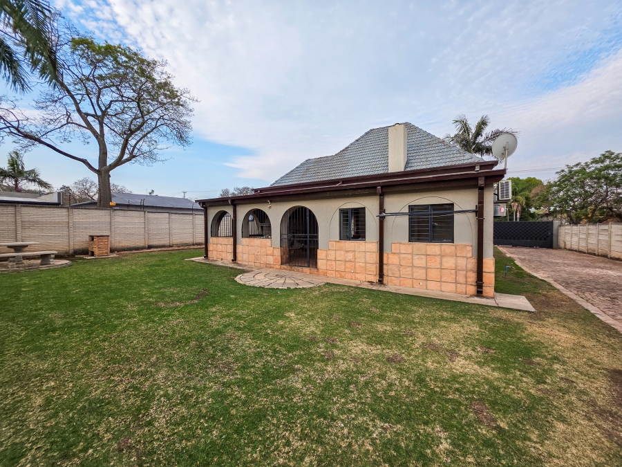 4 Bedroom Property for Sale in Riviera Gauteng