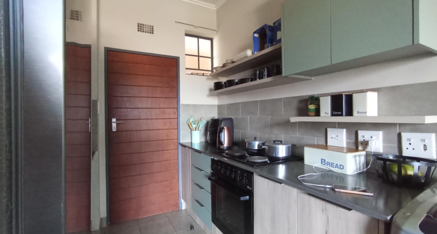 2 Bedroom Property for Sale in Lotus Gardens Gauteng