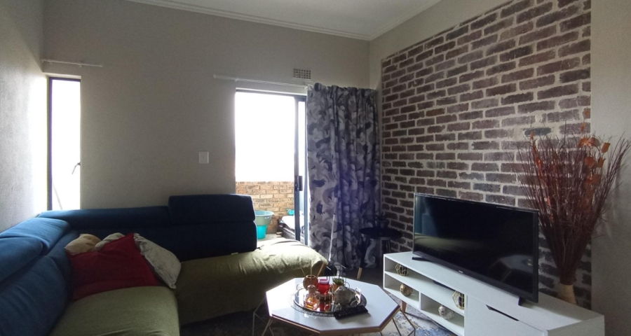 2 Bedroom Property for Sale in Lotus Gardens Gauteng