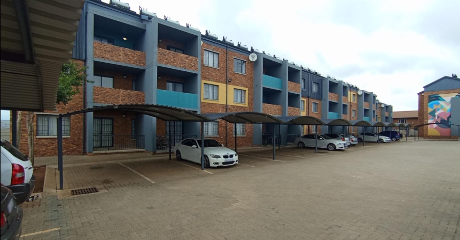 2 Bedroom Property for Sale in Lotus Gardens Gauteng