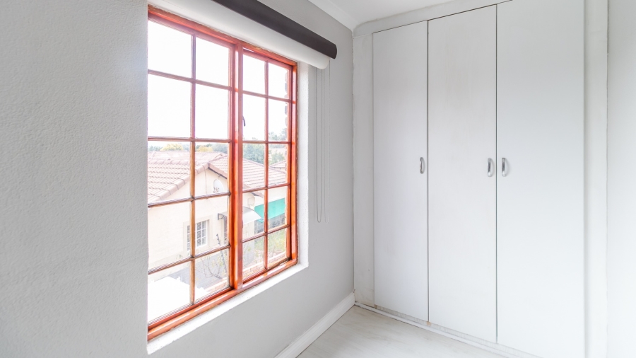 To Let 4 Bedroom Property for Rent in Kyalami Hills Gauteng