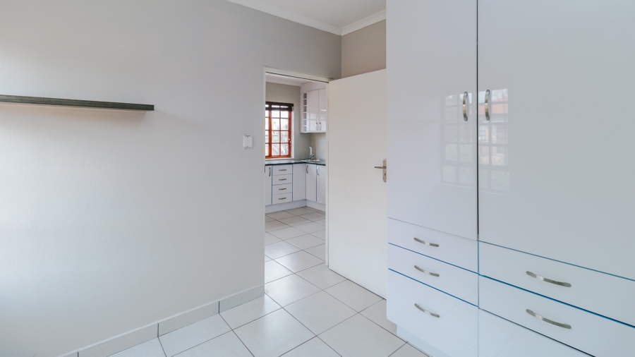 To Let 4 Bedroom Property for Rent in Kyalami Hills Gauteng