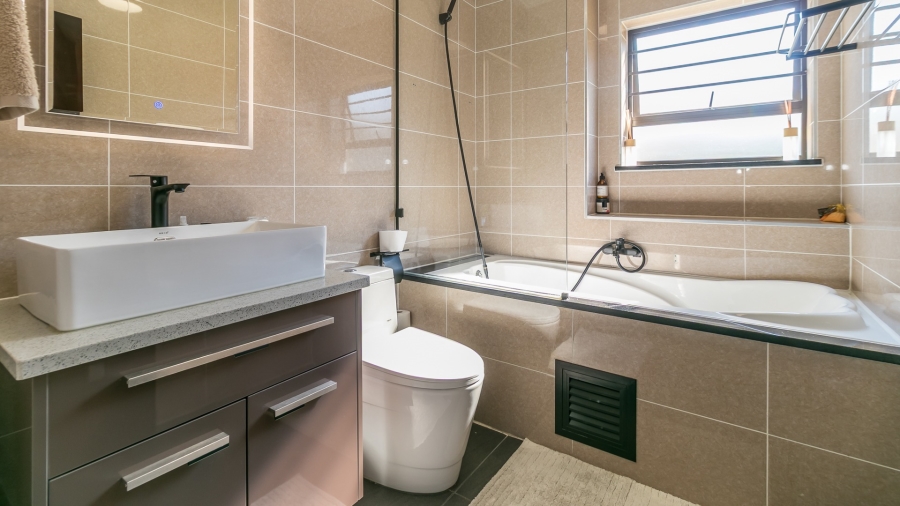 To Let 4 Bedroom Property for Rent in Carlswald Gauteng