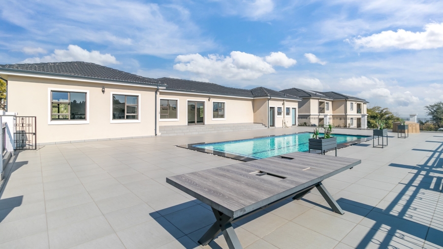 To Let 4 Bedroom Property for Rent in Carlswald Gauteng