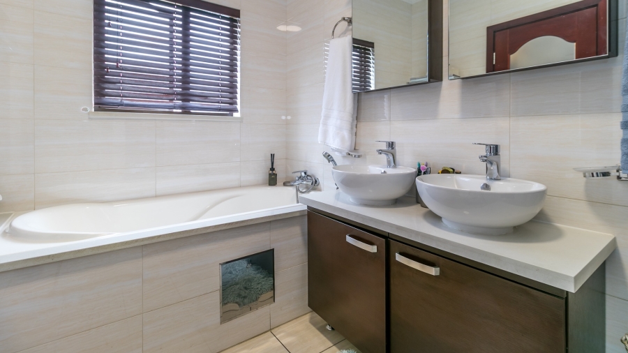 2 Bedroom Property for Sale in Summerset Gauteng