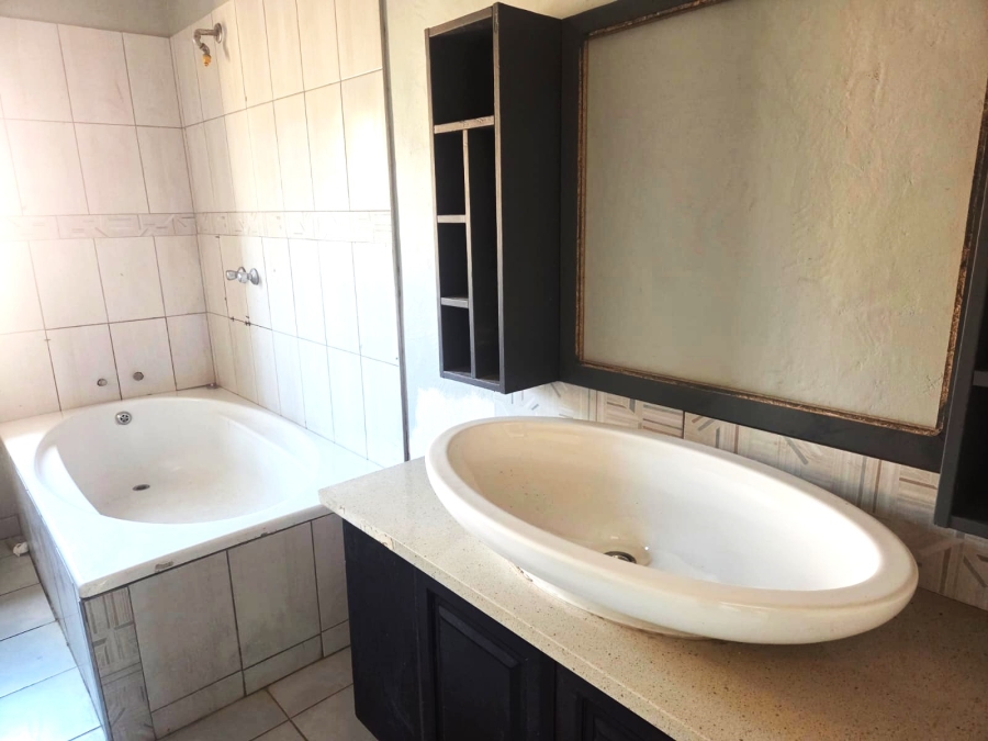 3 Bedroom Property for Sale in Wonderboom South Gauteng