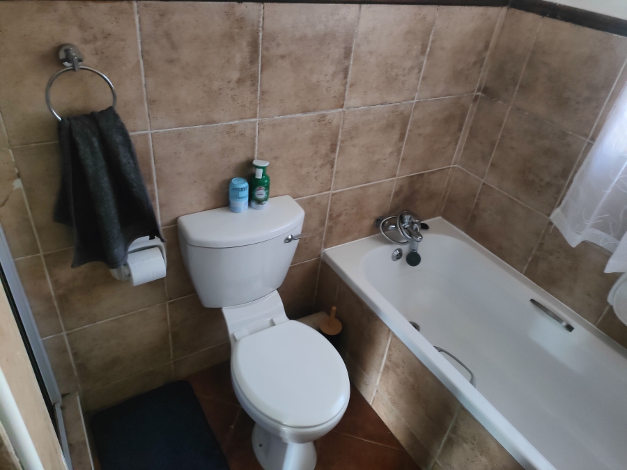 2 Bedroom Property for Sale in Olympus AH Gauteng