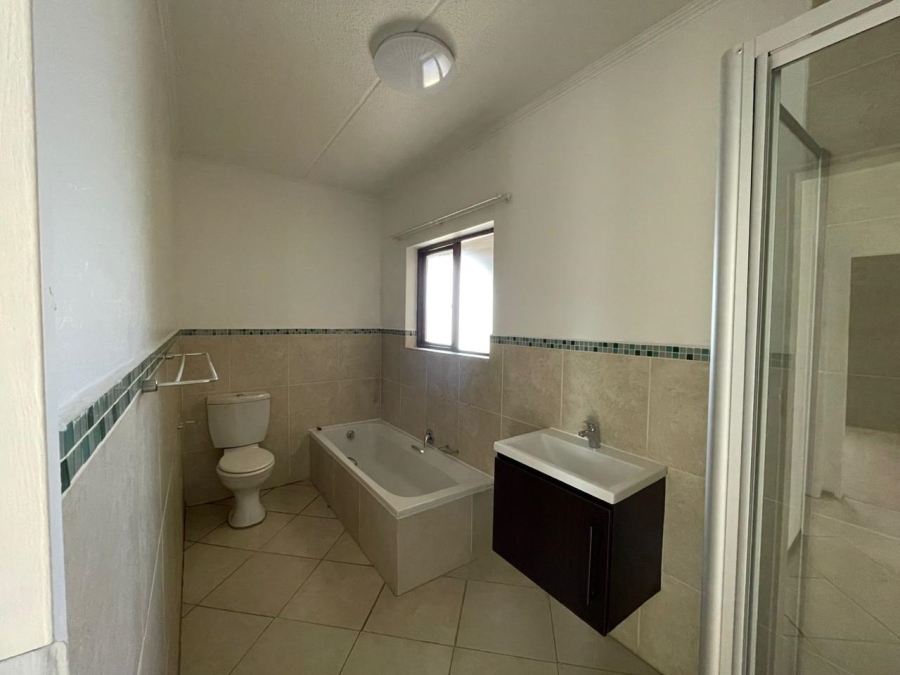 2 Bedroom Property for Sale in Homes Haven Gauteng