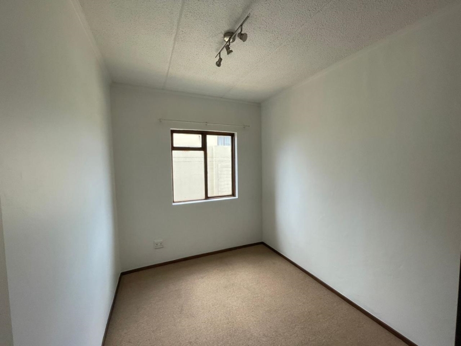 2 Bedroom Property for Sale in Homes Haven Gauteng
