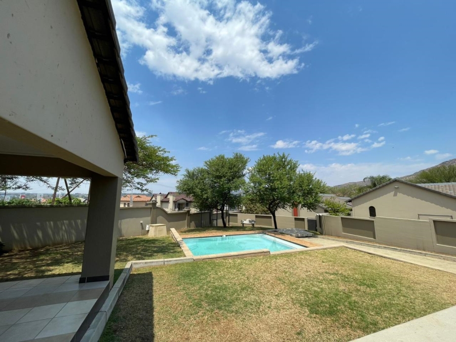 2 Bedroom Property for Sale in Homes Haven Gauteng