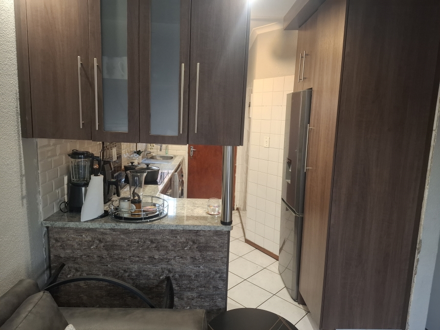 2 Bedroom Property for Sale in Terenure Gauteng