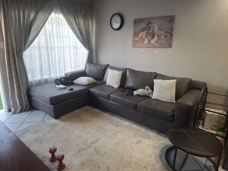 2 Bedroom Property for Sale in Terenure Gauteng