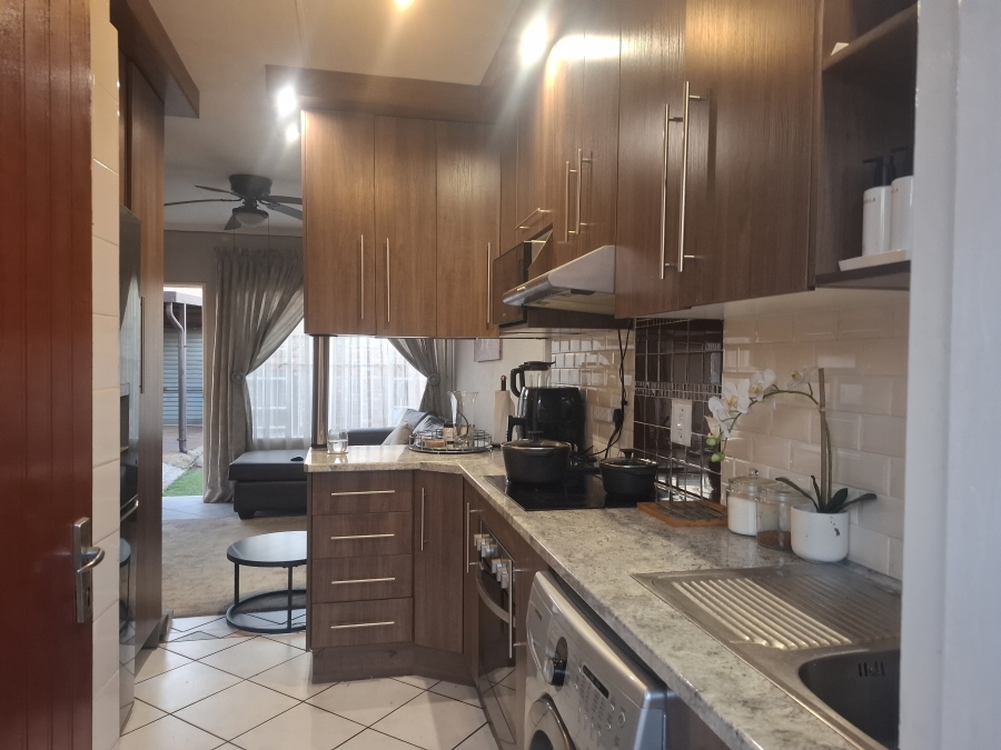 2 Bedroom Property for Sale in Terenure Gauteng