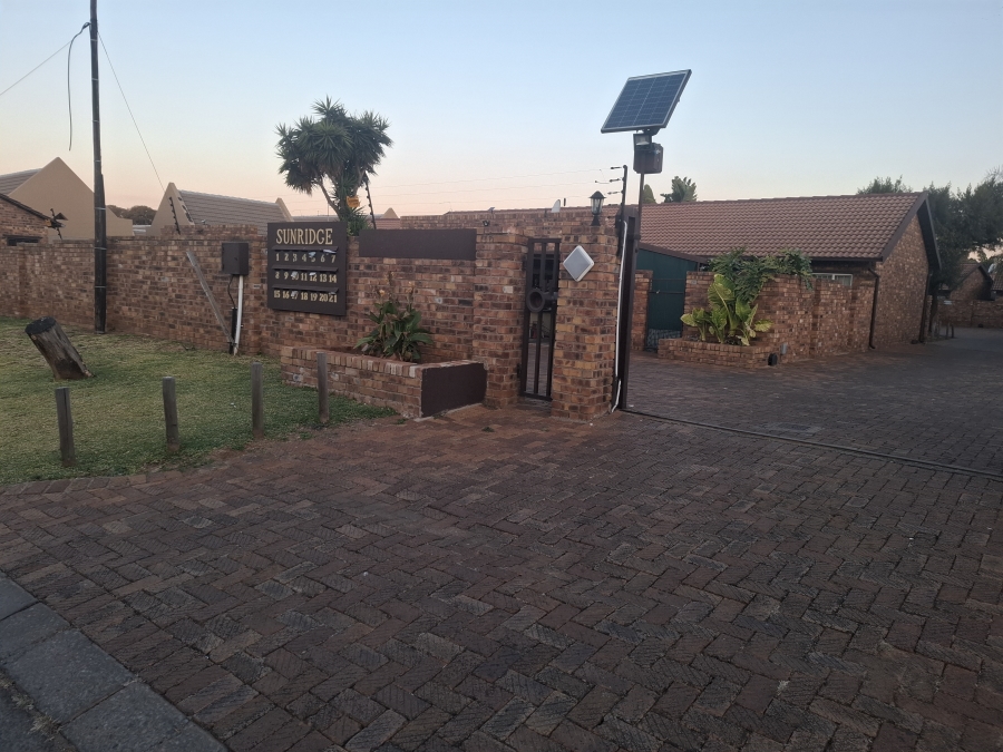 2 Bedroom Property for Sale in Terenure Gauteng
