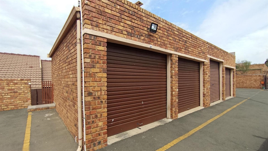 3 Bedroom Property for Sale in Terenure Gauteng