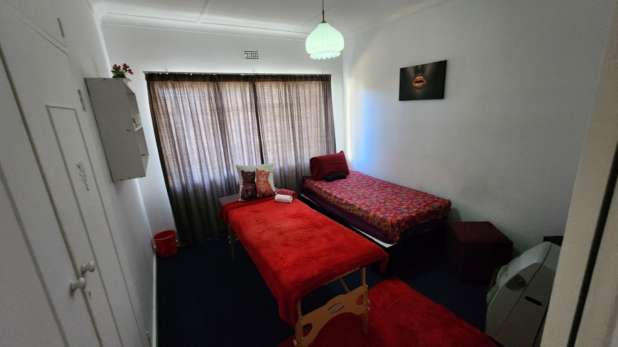 To Let 5 Bedroom Property for Rent in Edenvale Central Gauteng