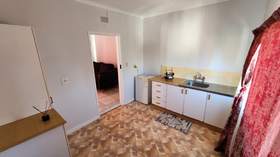 To Let 5 Bedroom Property for Rent in Edenvale Central Gauteng