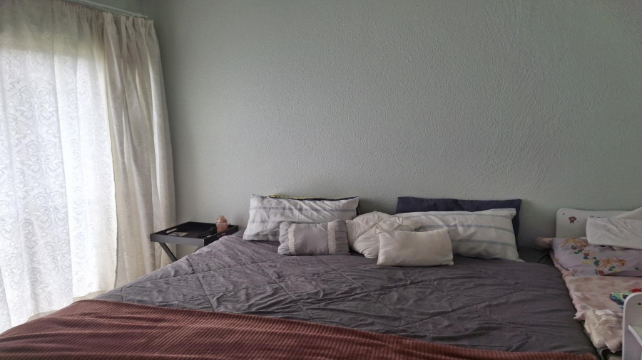 2 Bedroom Property for Sale in Edleen Gauteng