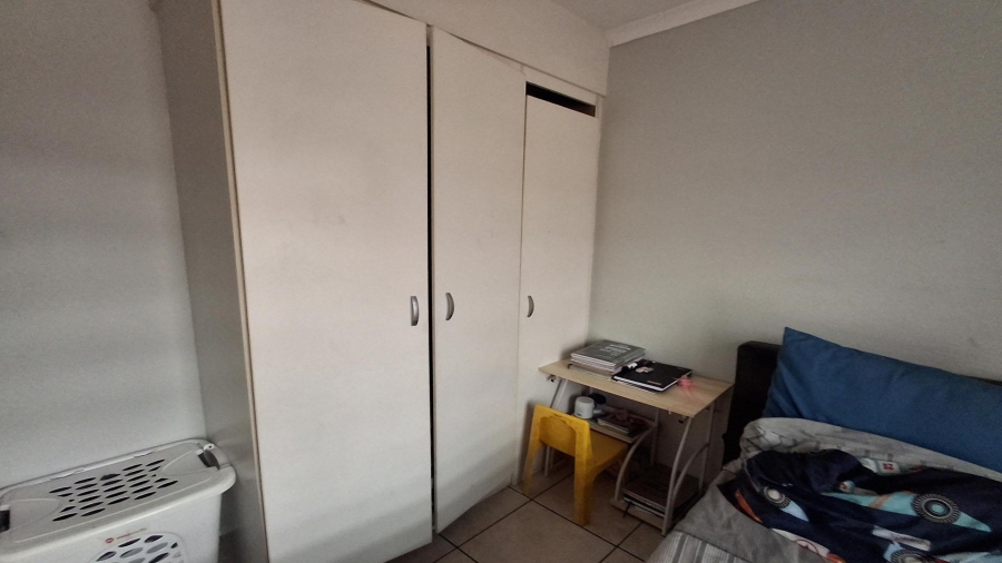2 Bedroom Property for Sale in Edleen Gauteng