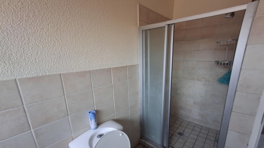 2 Bedroom Property for Sale in Edleen Gauteng