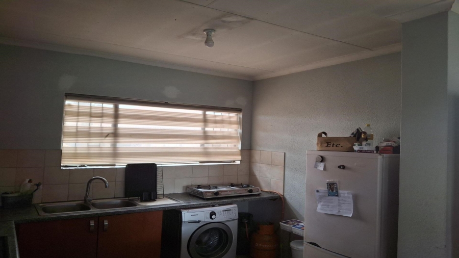 2 Bedroom Property for Sale in Edleen Gauteng