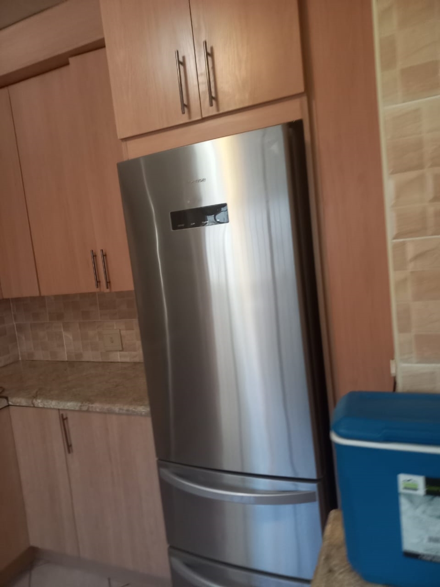 3 Bedroom Property for Sale in The Orchards Gauteng