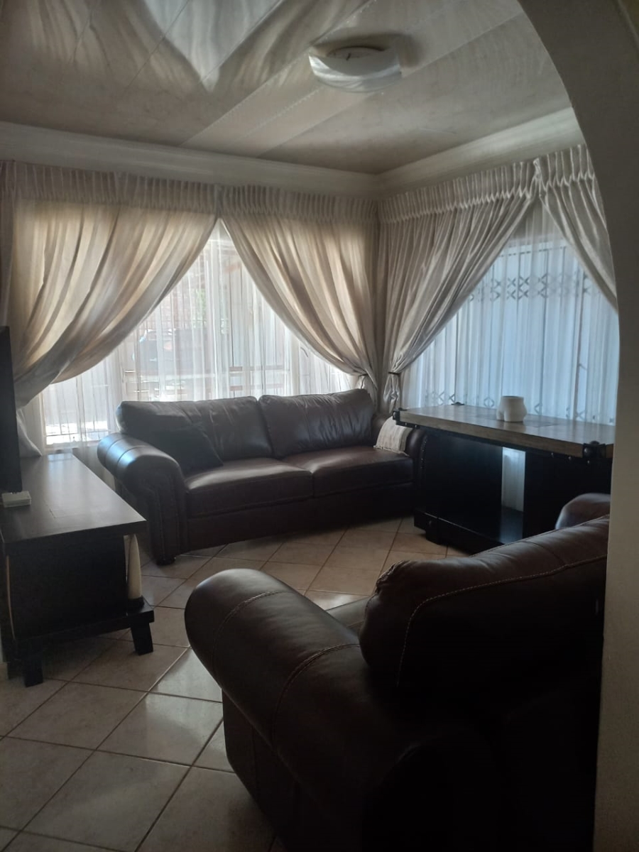 3 Bedroom Property for Sale in The Orchards Gauteng