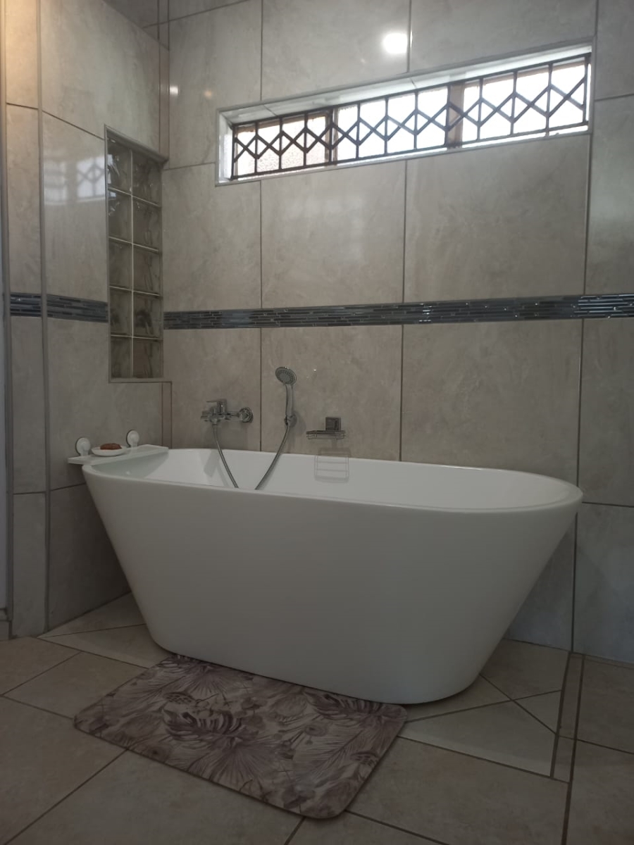 3 Bedroom Property for Sale in The Orchards Gauteng