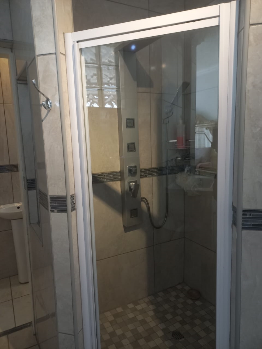 3 Bedroom Property for Sale in The Orchards Gauteng