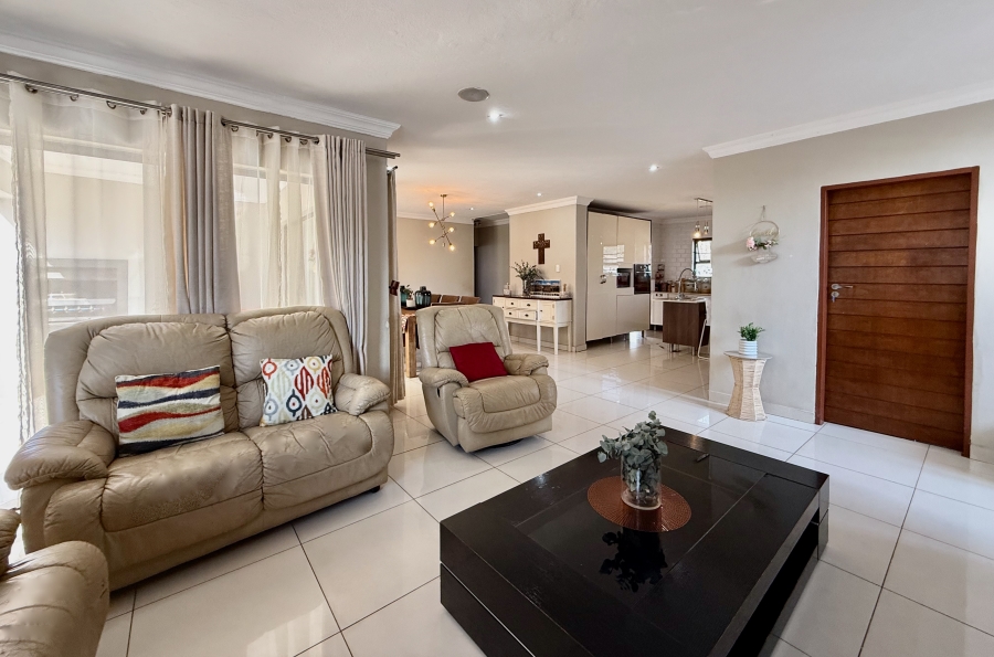 4 Bedroom Property for Sale in The Meadows Gauteng