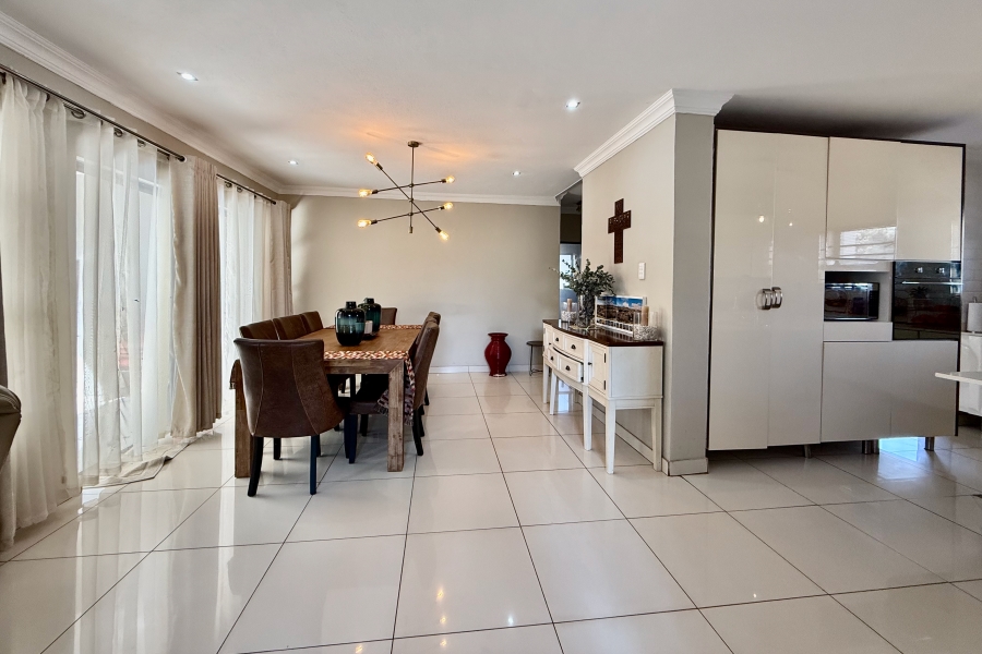 4 Bedroom Property for Sale in The Meadows Gauteng