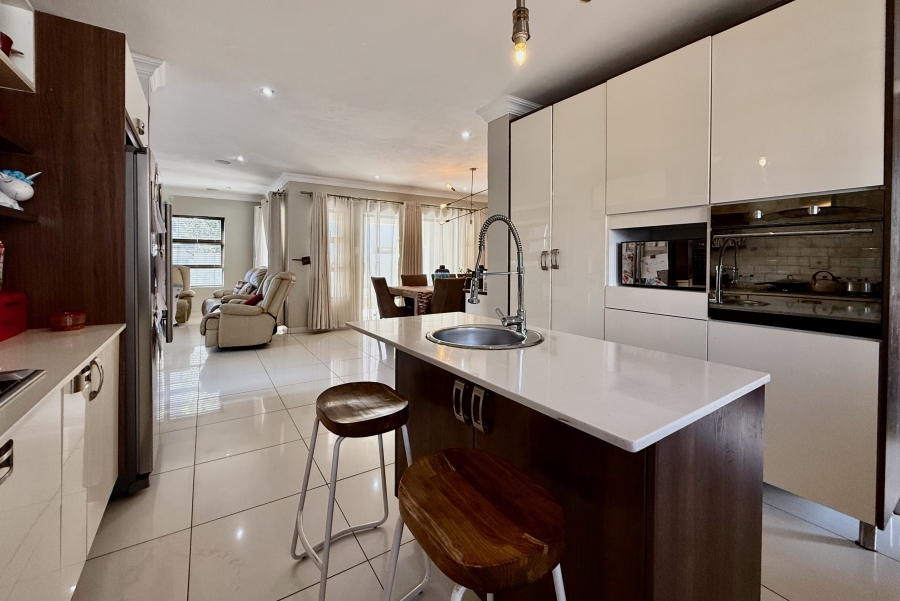4 Bedroom Property for Sale in The Meadows Gauteng