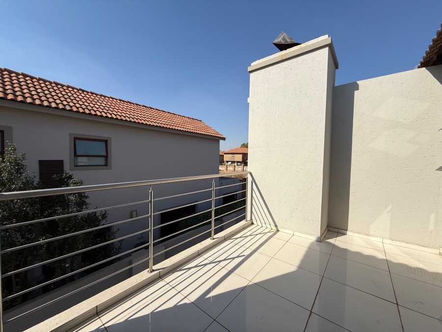 4 Bedroom Property for Sale in The Meadows Gauteng
