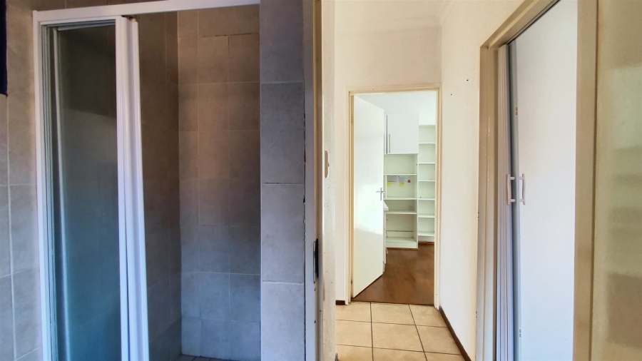 2 Bedroom Property for Sale in Edleen Gauteng