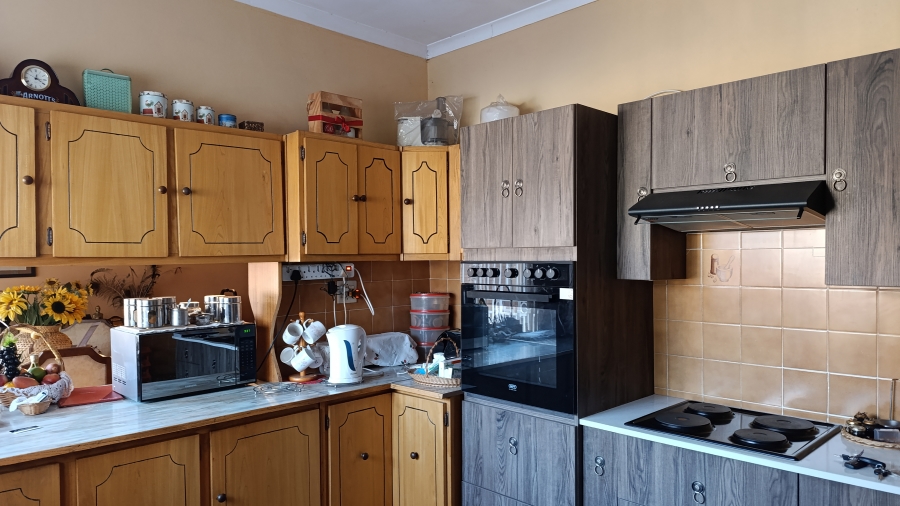 4 Bedroom Property for Sale in Queenswood Gauteng