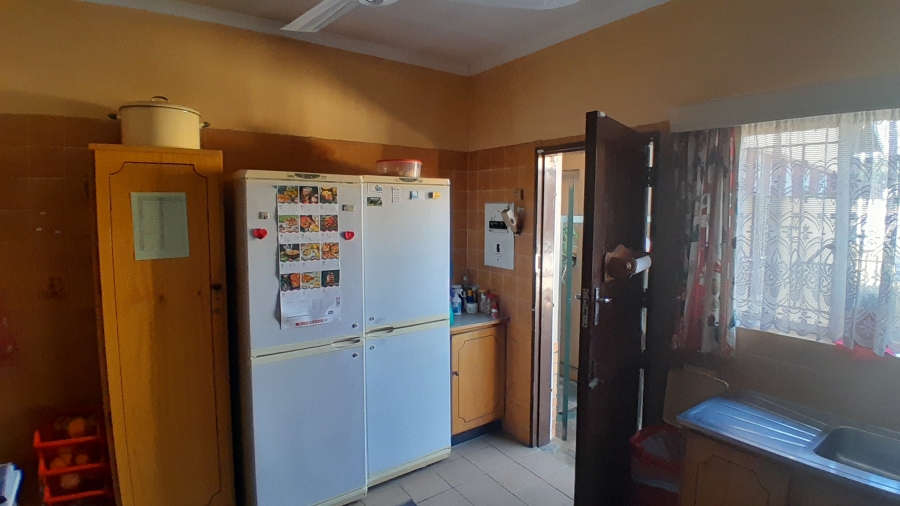 4 Bedroom Property for Sale in Queenswood Gauteng