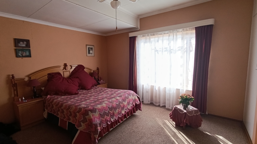 4 Bedroom Property for Sale in Queenswood Gauteng