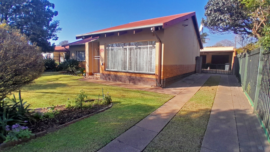 4 Bedroom Property for Sale in Queenswood Gauteng
