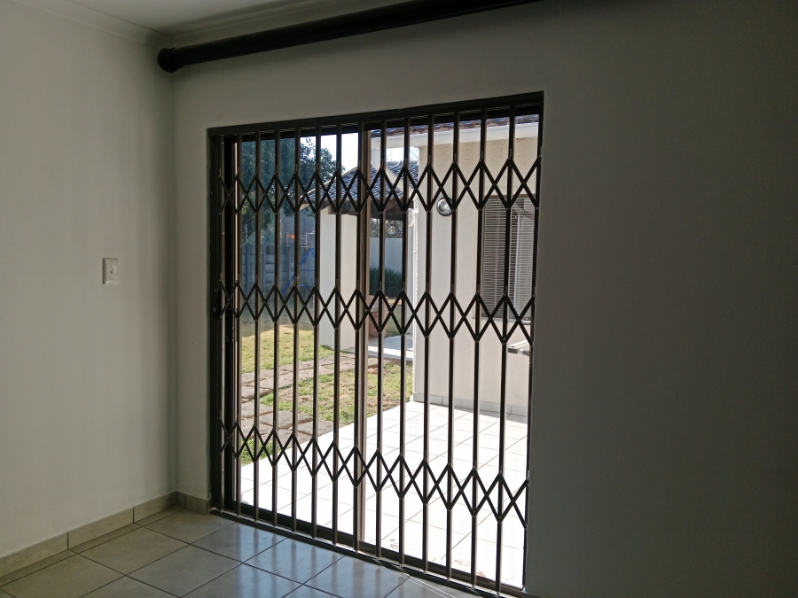 3 Bedroom Property for Sale in Brackenhurst Gauteng
