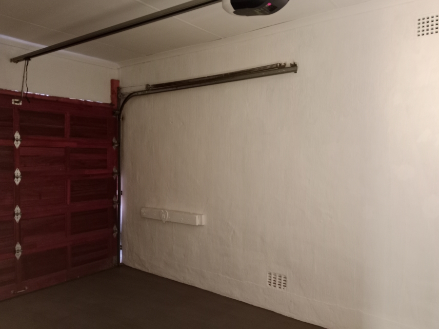 3 Bedroom Property for Sale in Brackenhurst Gauteng