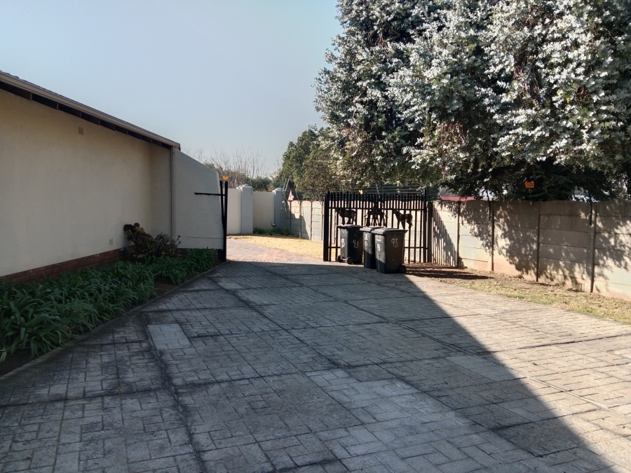 3 Bedroom Property for Sale in Brackenhurst Gauteng
