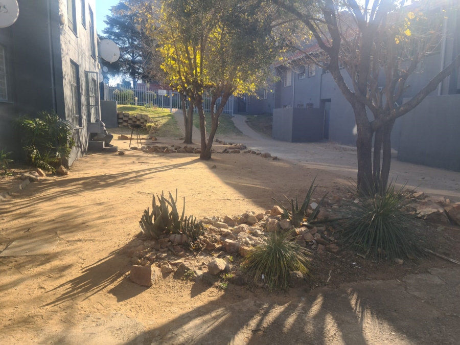 3 Bedroom Property for Sale in La Montagne Gauteng