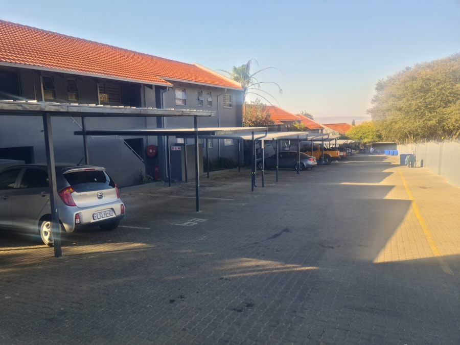 3 Bedroom Property for Sale in La Montagne Gauteng